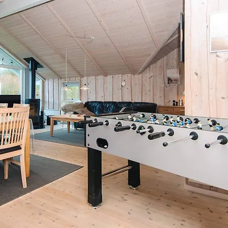 8 Person In Harboore-by Traum *