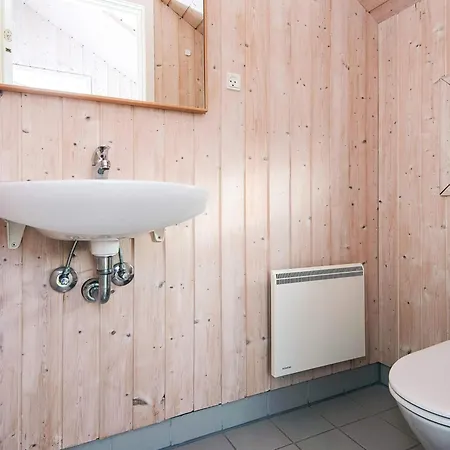 8 Person In Harboore-by Traum * Harboør